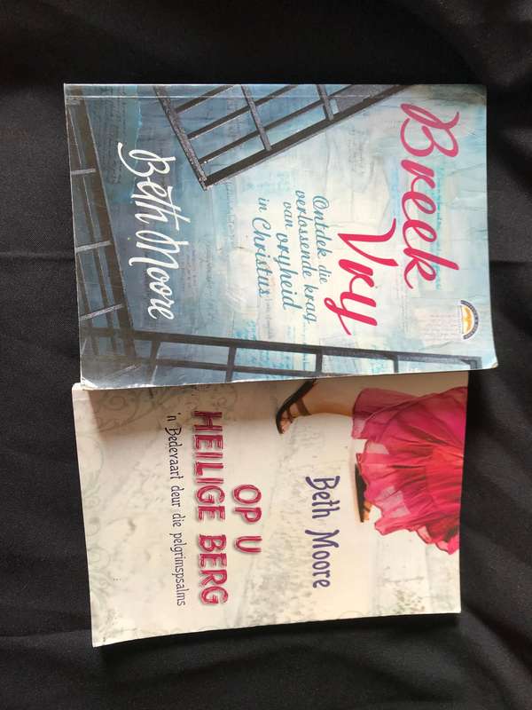 Beth Moore 2 boeke
