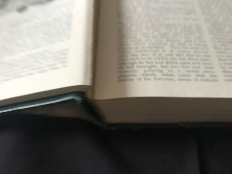 The Illustrated Sherlock Holmes Treasury by Arthur Conan Doyle