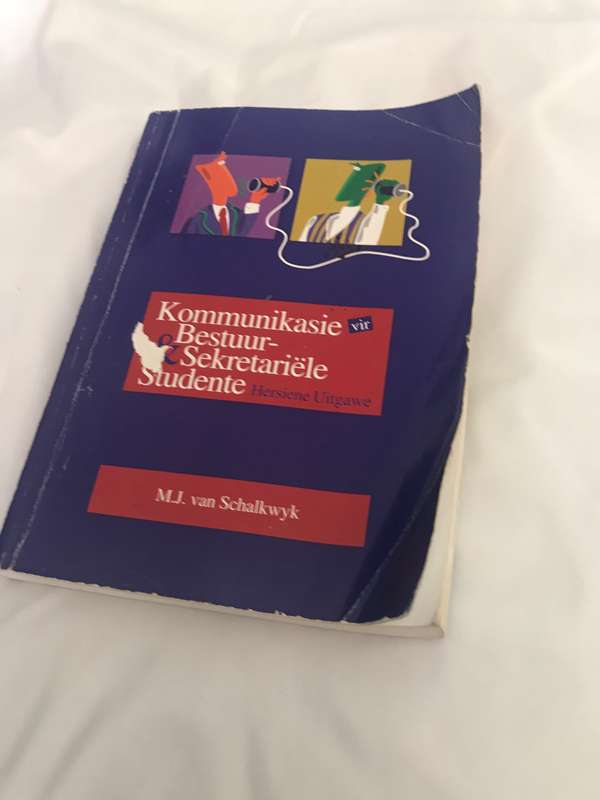 Kommunikasie vir Bestuur & Sekretariele studente M.J. van Schalkwyk