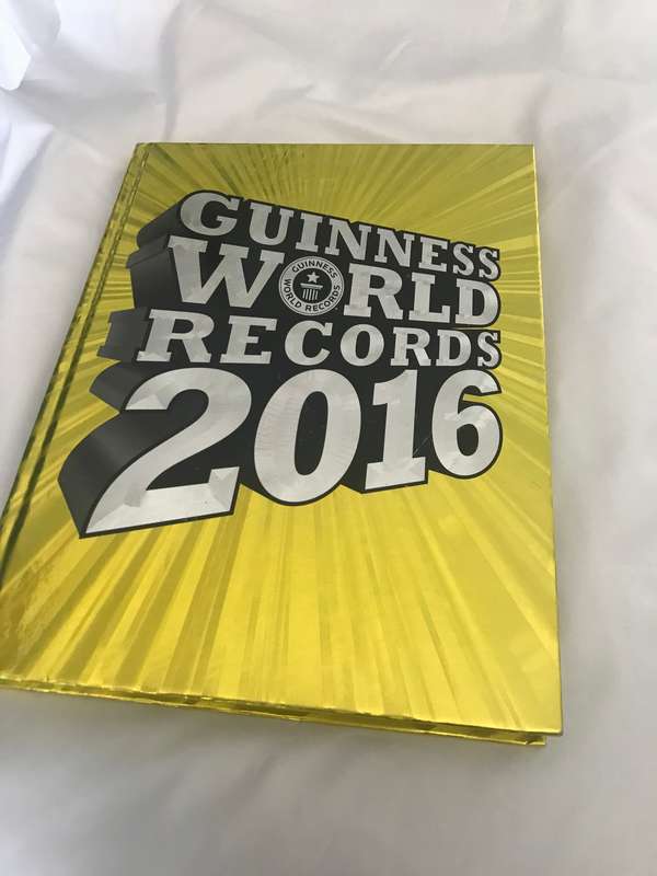 Guinness World Records 2016 by Guinness World Guinness World Records (Hardcover)