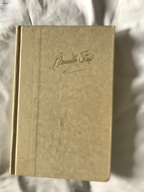 H.R.H. - Danielle Steel