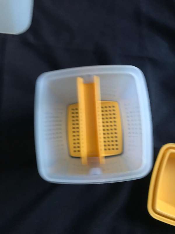 Tupperware lot 3