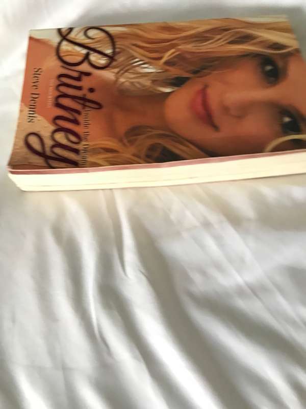 Britney: Insde the Dream, The Biography