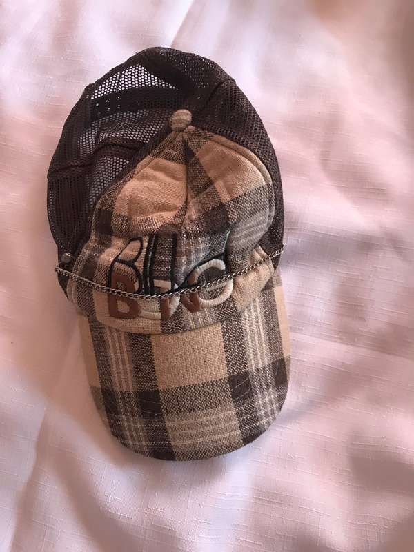 Vintage Billabong Spell Out Plaid Pattern Trucked Hat