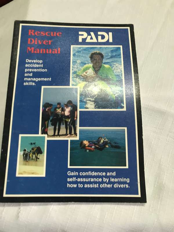 Rescue Diver Manual PADI