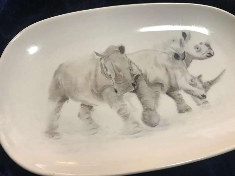 Rhino family hand painted plate  96 Royal Porcelain Kingdom of Thailand