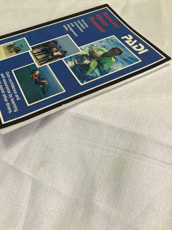 Rescue Diver Manual PADI