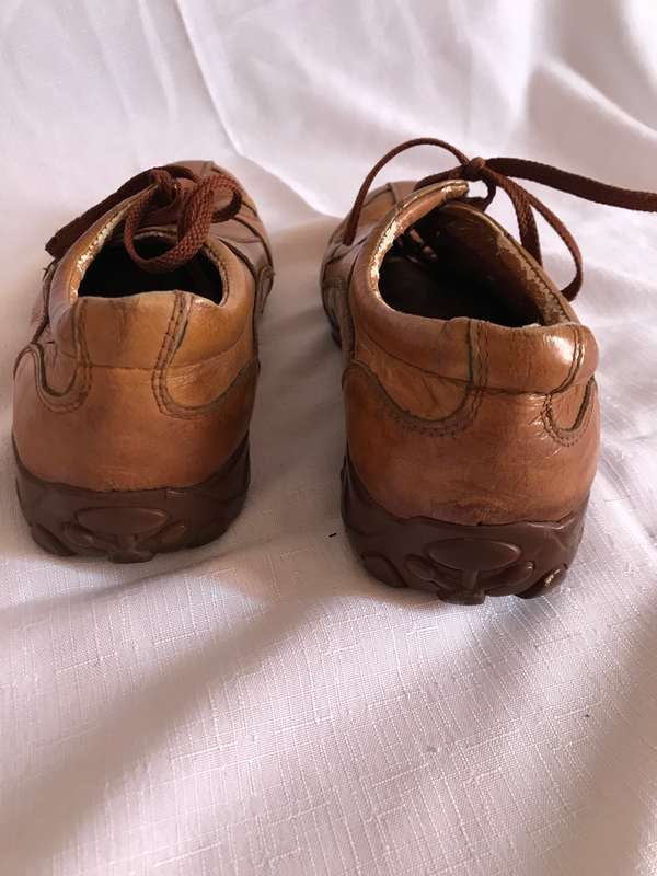 Leather Shoes Mens Brown size 10 second hand