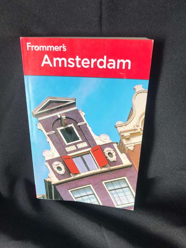 Traveling guides lot 3