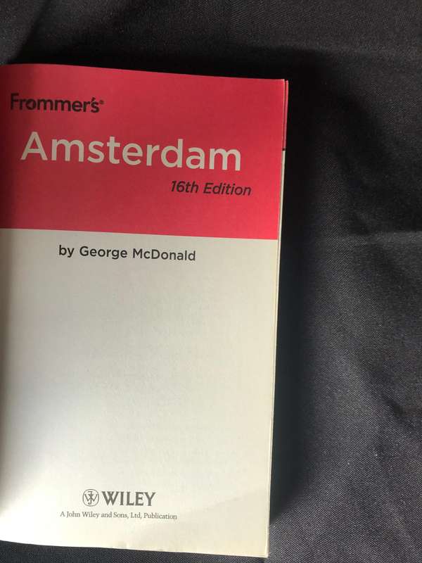 Traveling guides lot 3