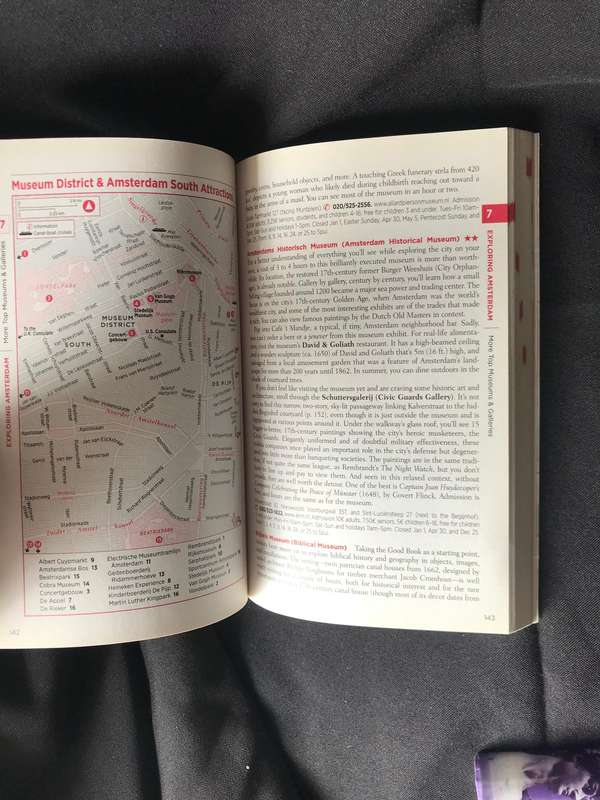 Traveling guides lot 3