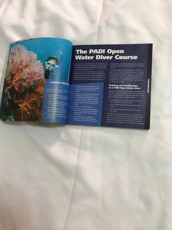 Course Material: Open Water diver manual PADI