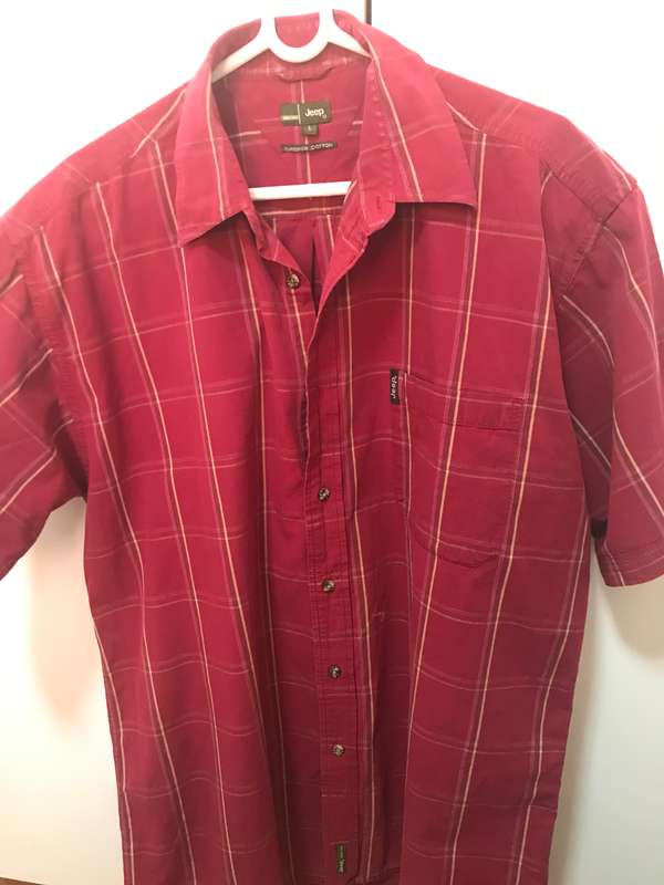 Jeep Shirt Mens Short sleeve red size large Red