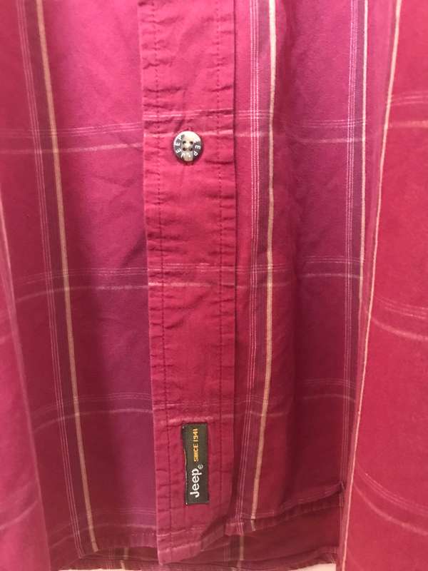 Jeep Shirt Mens Short sleeve red size large Red