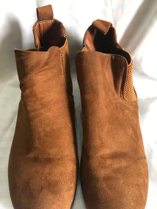 Suede brown boot ladies size 38
