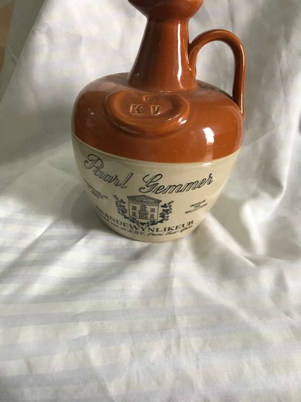 Ceramic KWV Paarl Gemmer jug produk van die K.W.V