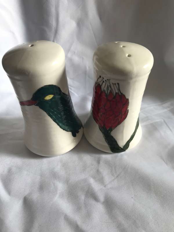 Salt and Pepper hand painted shakers 16784