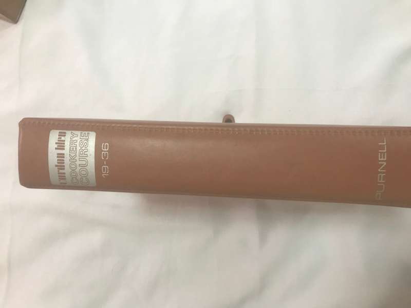 Purnell's Cordon Bleu Cookery Course Magazine Brown leather case Excellent condition nr19-36