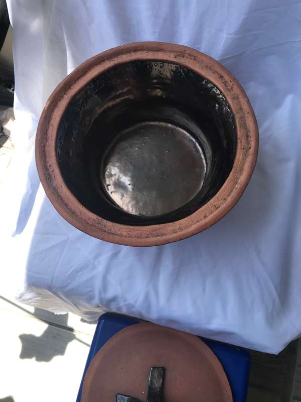 Clay cooking pot with lid glazed inside