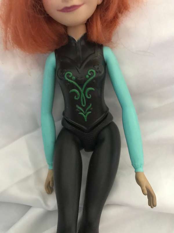 2018 Hasbro Walt Disney Anna from the Frozen Movie Doll
