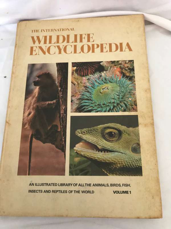 The International Wildlife Encyclopedia volume 1