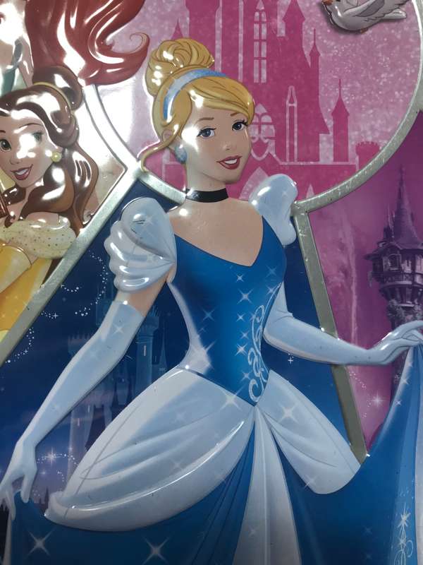 Disney Princess Limited edition Tin box with cards