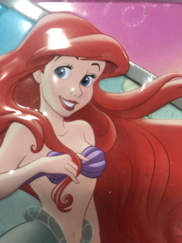 Disney Princess Limited edition Tin box with cards