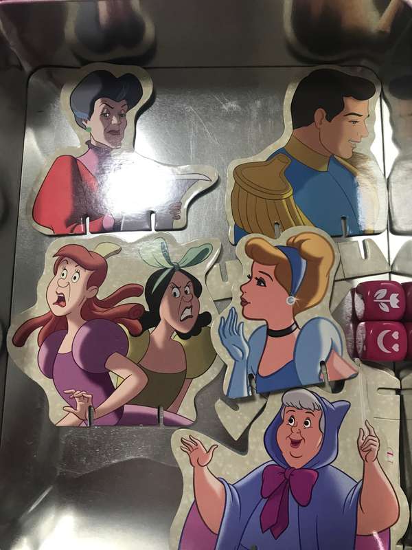 Disney Princess Limited edition Tin box with cards