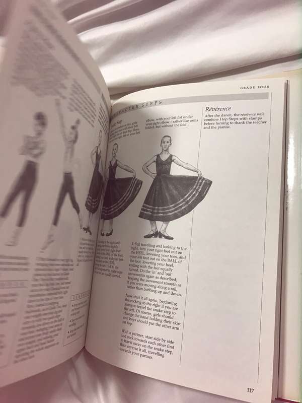 Step by step Ballet class Royal Academy of Dancing An illustrated guide to official ballet syllabus
