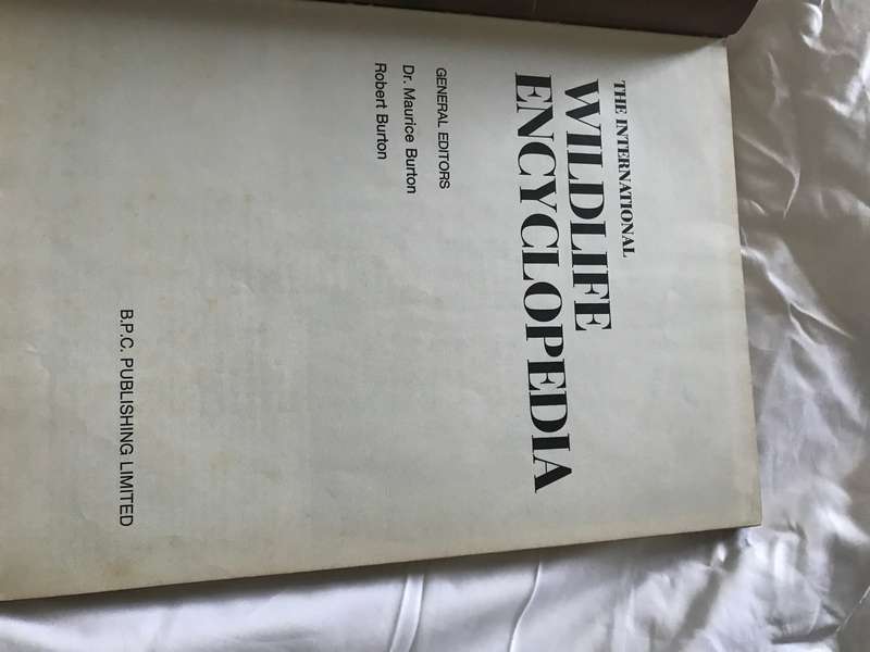 The international Wild life Encyclopedia volume 2