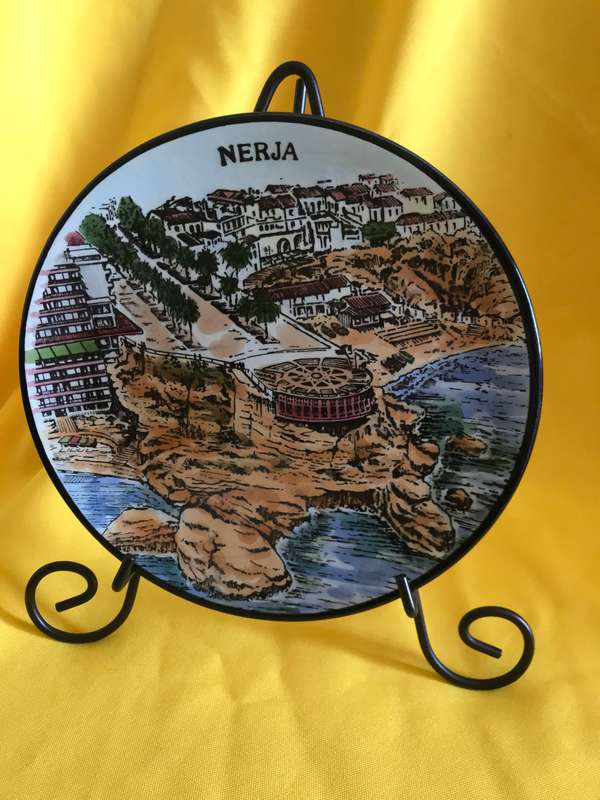 Souvenir plate hand made in Spain