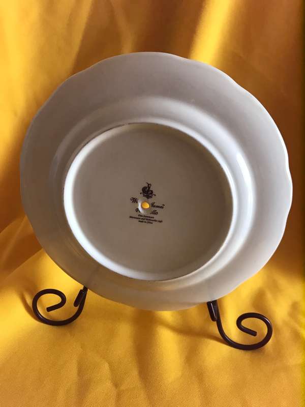 Royal Traditions Botanical Fruit Salad Plate stoneware