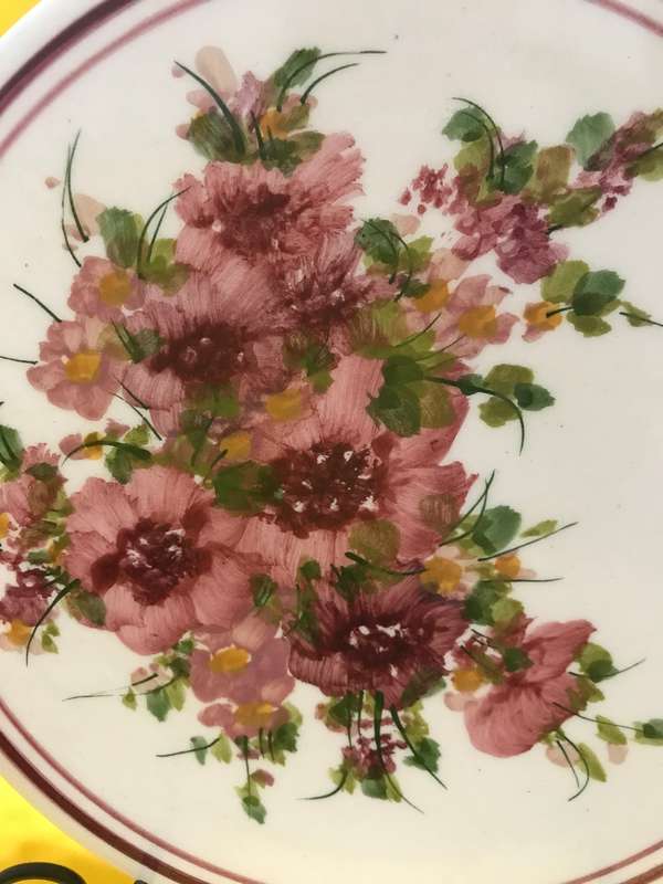 Flower decor plate display