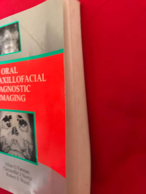 Oral and Maxillofacial diagnostic imaging with 972 illustrations