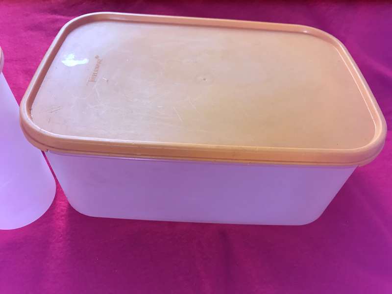 Tupperware 5 piece set