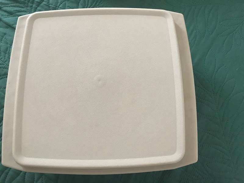 Vintage Tupperware bowl