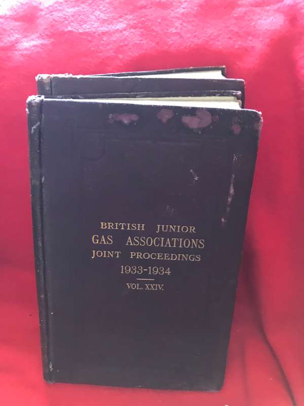 Vintage british junior gas associations joined proceedings volume xxv Lot 3 books