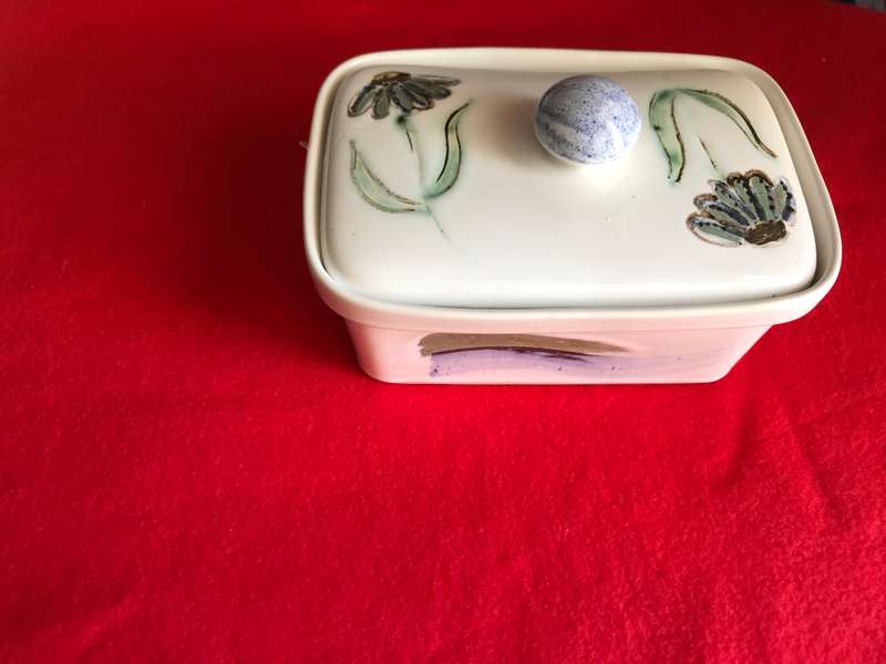 Butter dish