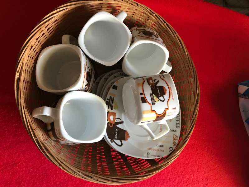 5 espresso cup and saucer in basket