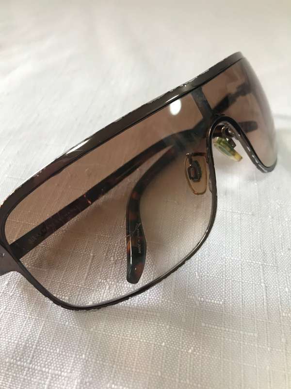 Sunglasses Armani Exchange AX018/N/S 125 One Lens Design Some paint flaking on frame second hand