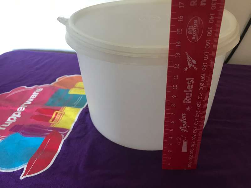 Tupperware lot 5