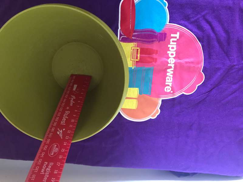 Tupperware lot 4