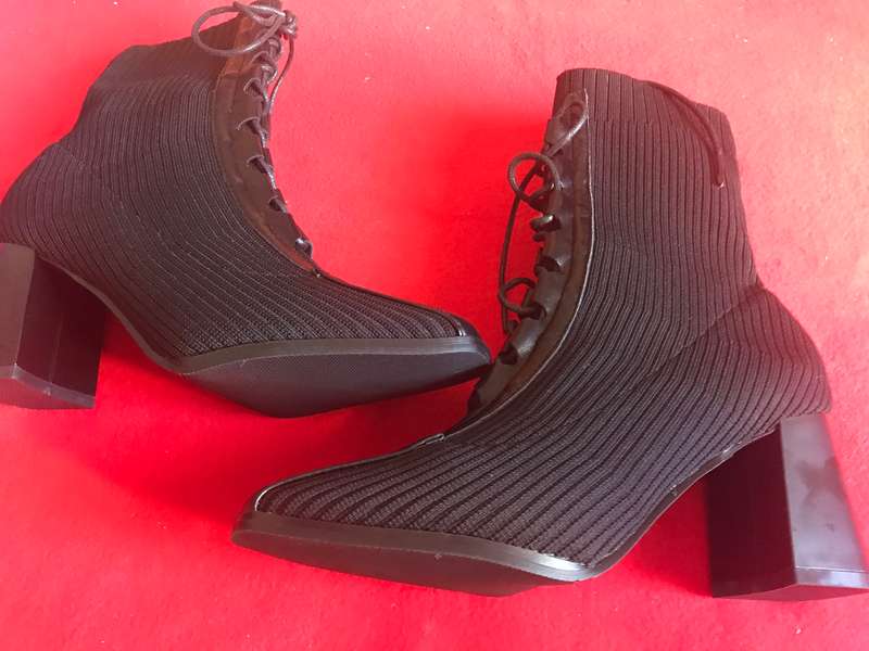 Ladies black boot brand new size 36