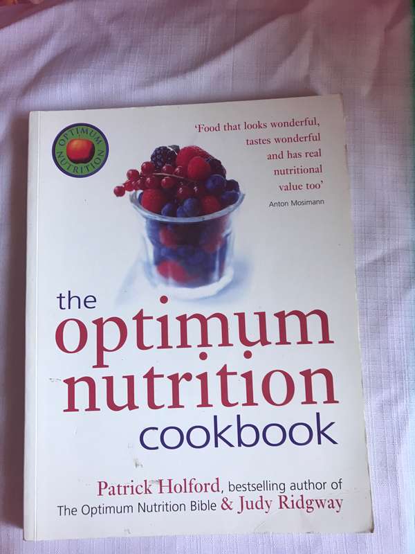 Patrick Holford 2 books:Optimum Nutrition Made easy AND the optimum nutrition cookbook