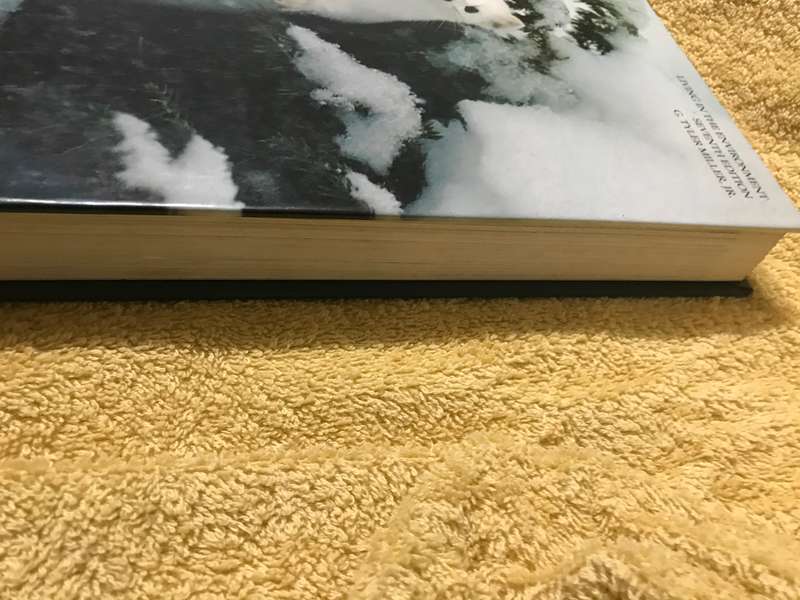 Living in the environment seventh edition G.Tyler Miller ,Jr