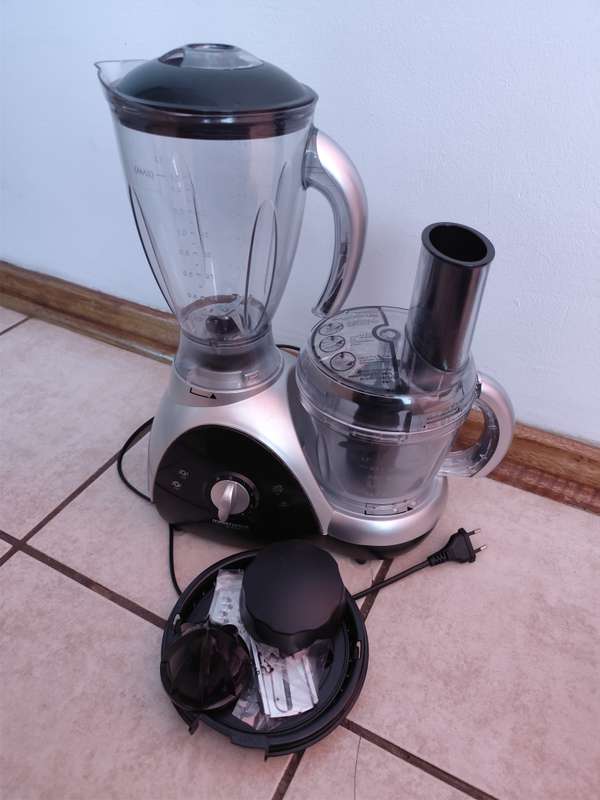 Mellerware 3 in 1 processer, blender, juicer.