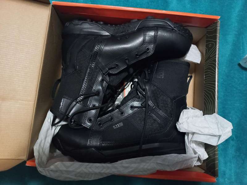 5.11 A/T 8 Side Zip Boot 9.5 uk