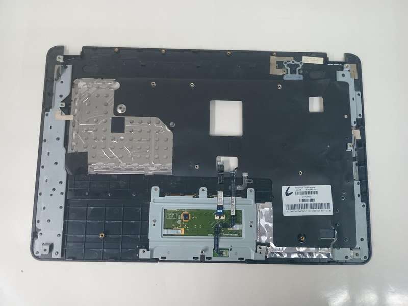 HP 635 Notebook Palmrest & Touchpad - 646845-001