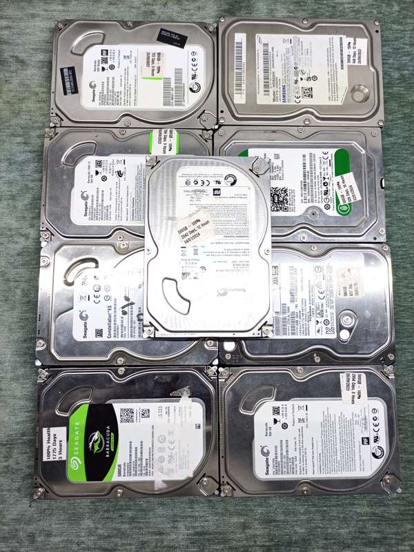 HARDRIVE BUNDLE 10 x 3,5"  - pre-owned refurbished units