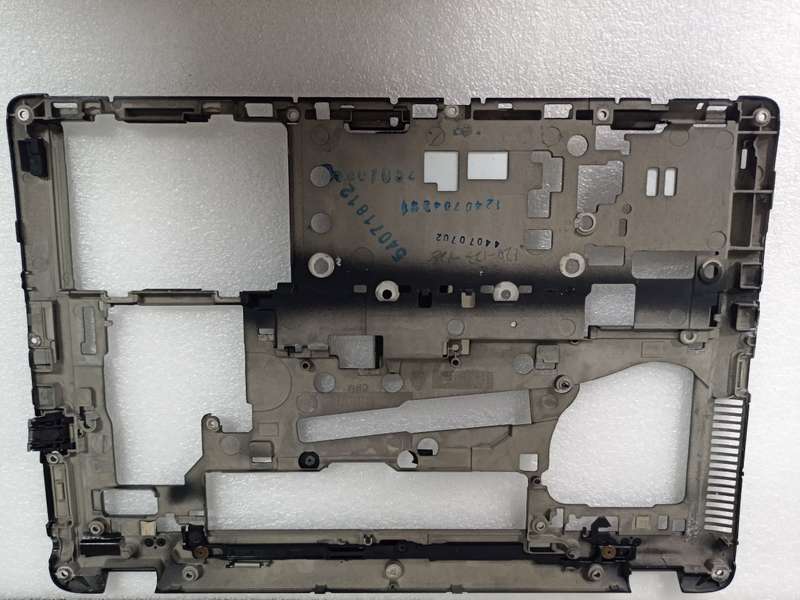 HP ElilteBook 840 Bottom Base